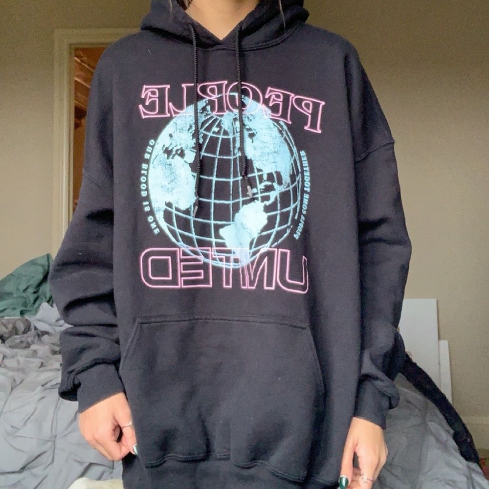 black “people united” oversized graphic hoodie🌍